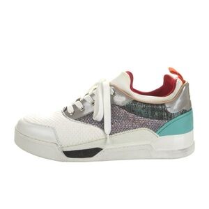 Christian Louboutin leather sneaker
Very goods condition
